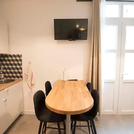 Apartment Functional Near Montmartre Paris