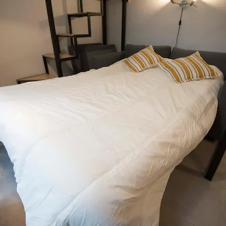 Functional Near Montmartre شقة باريس